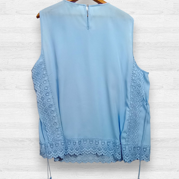 Zac & Rachel Woman Chambray Blue Crochet Detail Sleeveless Sheer Top Size 2X NEW - Picture 6 of 7